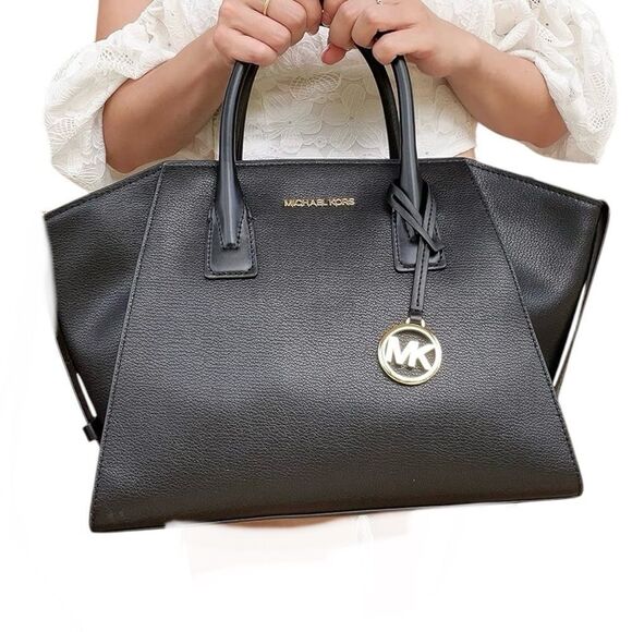 Avril Extra-Large Leather and Suede Tote Bag by Michaels Kors Black - Picture 5 of 6